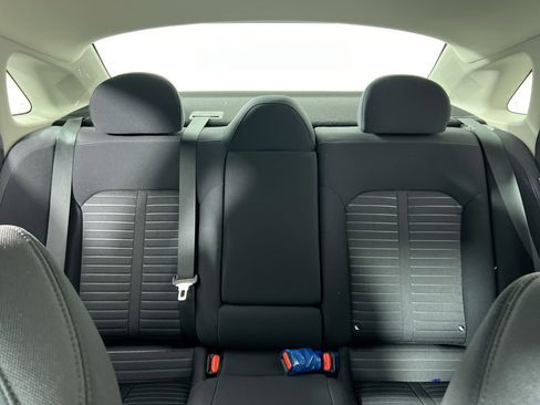 New 2026 Kia K5 LXS FWD image 32