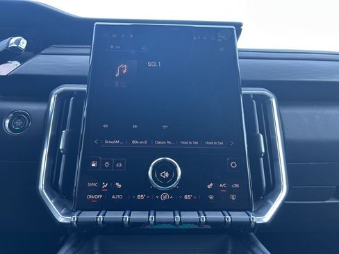 New 2026 GMC Acadia Elevation image 18