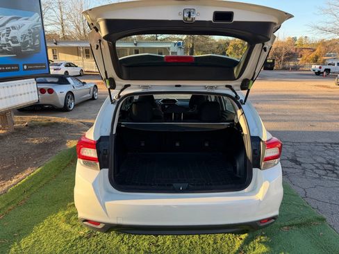 Used 2018 Subaru Impreza 2.0i Premium image 5