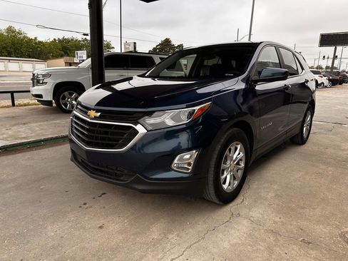 Used 2021 Chevrolet Equinox LT w/ LPO, Floor Liner Package FWD image 3