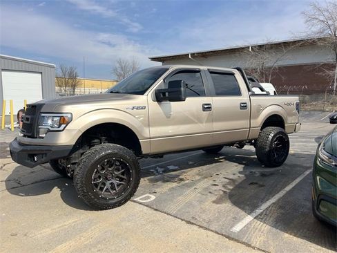 Used 2014 Ford F150 XLT w/ Equipment Group 302A Luxury image 6