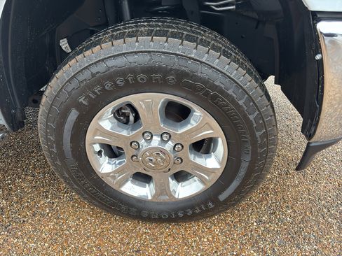 Used 2024 RAM 2500 Big Horn image 9