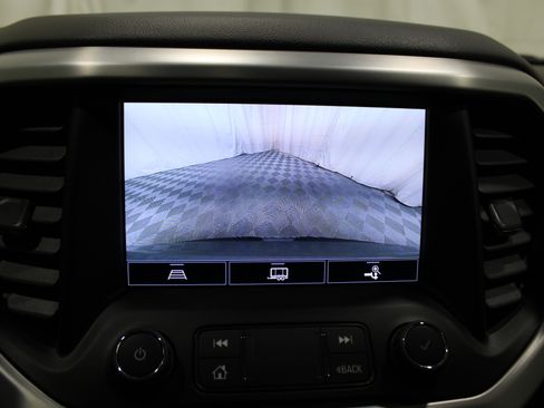 Used 2023 GMC Acadia SLT w/ Elevation Edition image 20