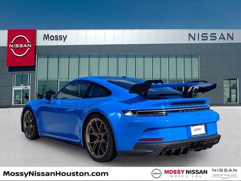 Used 2022 Porsche 911 GT3 image 2