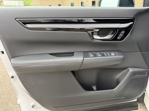 Used 2024 Honda CR-V Sport Touring image 11