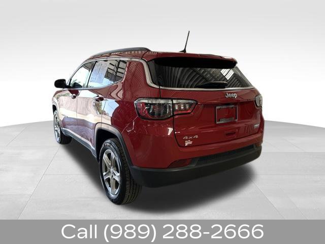 Used 2024 Jeep Compass Latitude AWD/4WD image 4