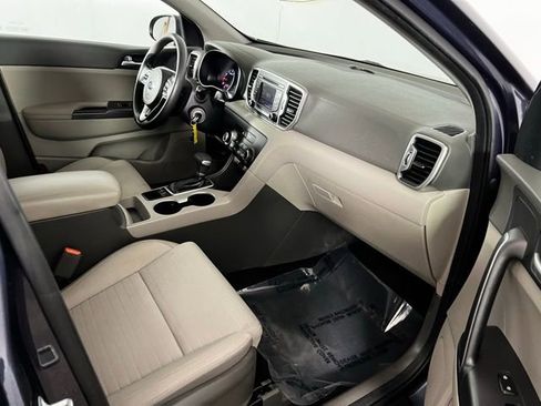Used 2017 Kia Sportage LX w/ LX Popular Package image 13