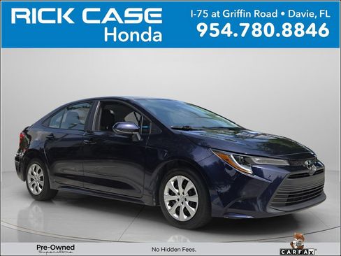 Used 2025 Toyota Corolla LE FWD image 1
