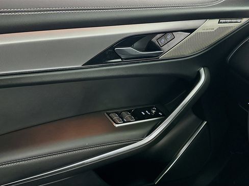 Used 2024 Jaguar F-PACE R-Dynamic S image 14