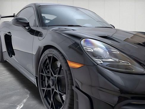 Used 2024 Porsche 718 Cayman GT4 RS w/ Chrono Package RWD image 11