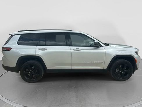 Used 2024 Jeep Grand Cherokee L Laredo AWD/4WD image 7