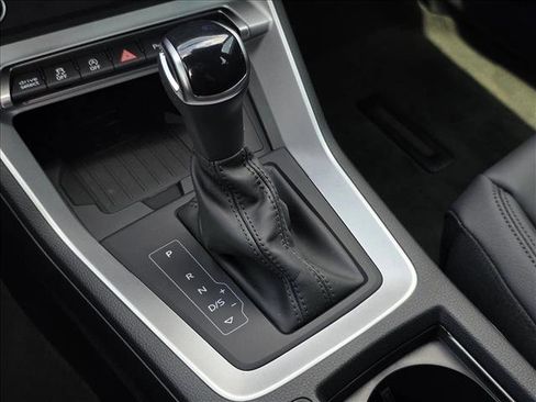 New 2025 Audi Q3 2.0T Premium image 22