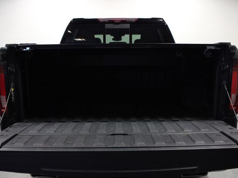 Used 2023 GMC Sierra 1500 Denali w/ Denali Reserve Package AWD/4WD image 14