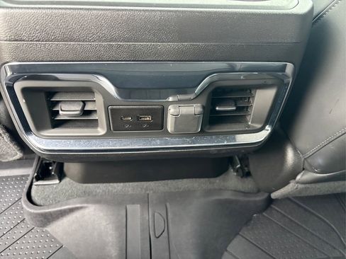 Used 2022 Chevrolet Silverado 2500 High Country w/ Technology Package AWD/4WD image 37