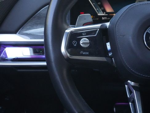 Used 2023 BMW 740i RWD image 18