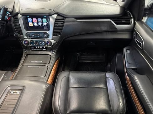 Used 2017 Chevrolet Suburban Premier AWD/4WD image 23