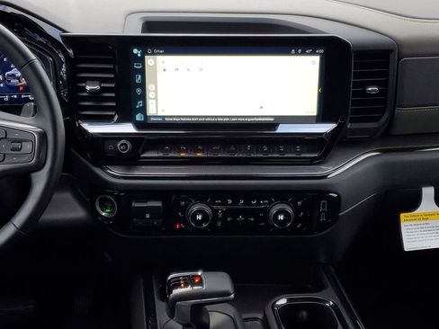 Used 2024 Chevrolet Silverado 1500 ZR2 image 26