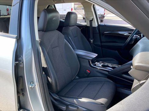 Used 2023 Buick Envision Preferred image 8