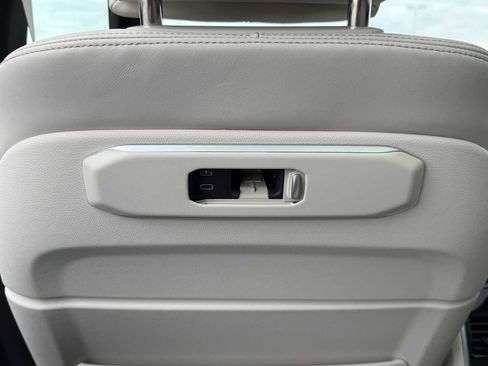 New 2026 BMW X5 xDrive40i w/ M Sport Package image 32