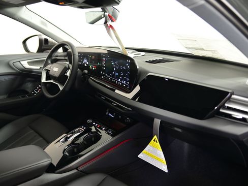 New 2025 Audi A5 2.0T Premium Plus w/ Premium Plus AWD/4WD image 19