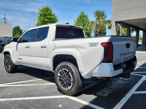 Used 2024 Toyota Tacoma TRD Sport RWD image 5
