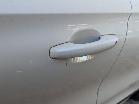 Used 2023 Lincoln Corsair FWD w/ Equipment Group 101A image 7