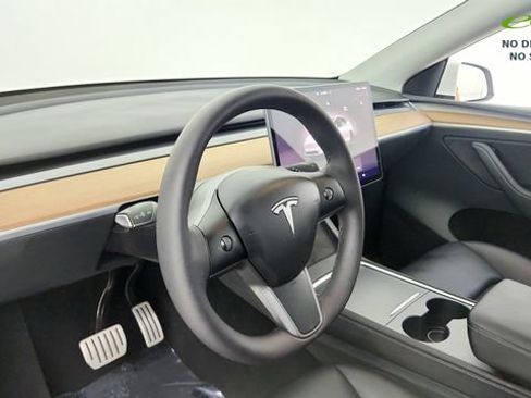Used 2023 Tesla Model Y Performance AWD/4WD image 45