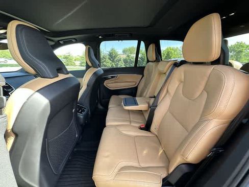 Used 2023 Volvo XC90 B6 Ultimate w/ Protection Package Premier AWD/4WD image 19