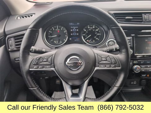 Used 2020 Nissan Rogue Sport SV w/ All-Weather Package AWD/4WD image 16