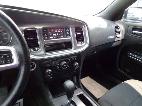 Used 2014 Dodge Charger SE RWD image 56