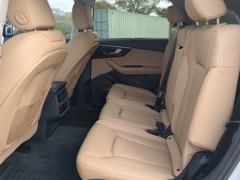 Used 2020 Audi Q7 2.0T Premium Plus w/ Premium Plus Package image 12