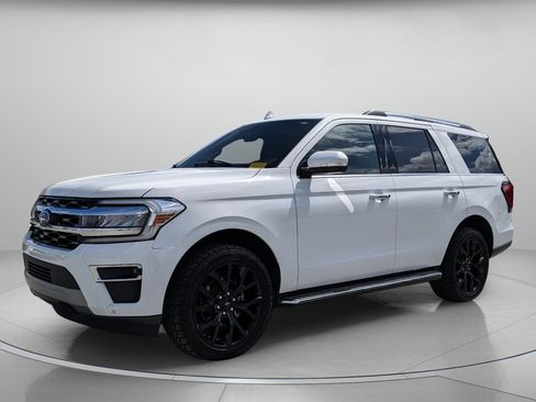 Used 2023 Ford Expedition Limited AWD/4WD image 2
