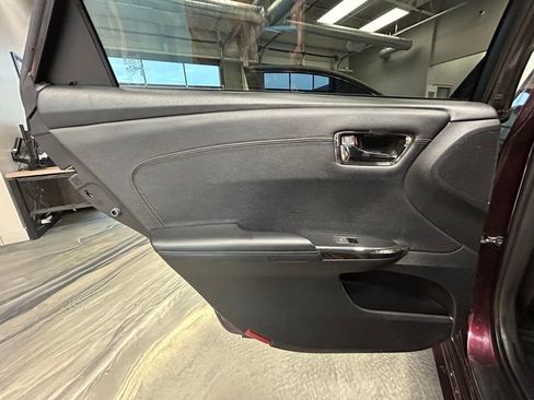 Used 2018 Toyota Avalon XLE image 46
