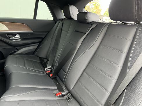 Used 2025 Mercedes-Benz GLE 450 450 4MATIC Coupe w/ Driver Assistance Package image 33