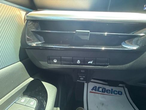 Used 2025 Nissan Murano SL AWD/4WD image 23