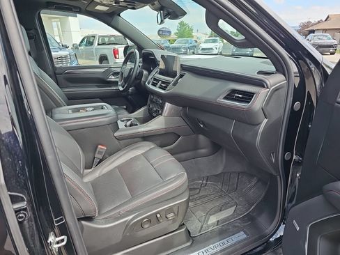 Used 2024 Chevrolet Tahoe RST w/ Luxury Package AWD/4WD image 31