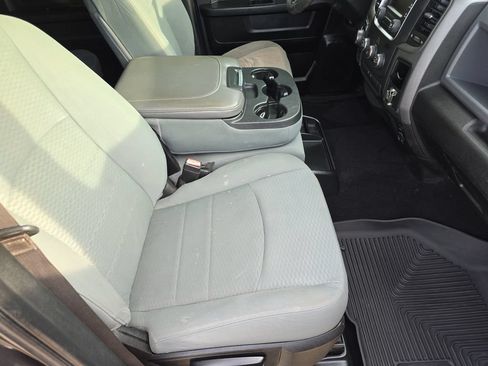 Used 2019 RAM 1500 Express w/ Express Value Package AWD/4WD image 10