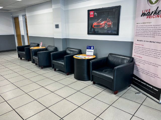 Used 2019 Chevrolet Blazer RS AWD/4WD image 13