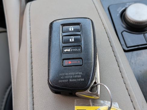Used 2017 Lexus RX 350 FWD w/ Accessory Package image 35