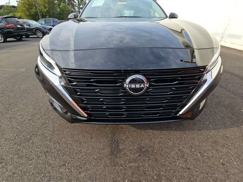 Used 2024 Nissan Altima 2.5 SL AWD/4WD image 34