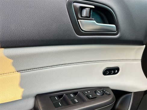 Used 2020 Acura ILX w/ Technology Package image 17