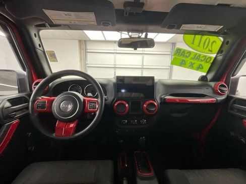 Used 2011 Jeep Wrangler Unlimited Sport image 4