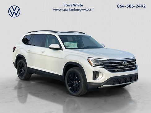 New 2026 Volkswagen Atlas SE FWD image 1