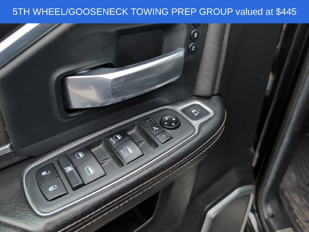 Used 2019 RAM 2500 Laramie w/ Black Appearance Package AWD/4WD image 14