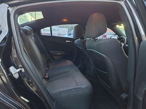 Used 2016 Dodge Charger SXT RWD image 16