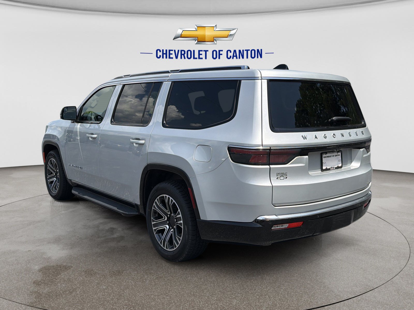 Used 2024 Jeep Wagoneer Series II w/ Flexible Seating Group AWD/4WD image 7