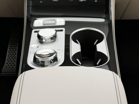 New 2026 Genesis GV70 2.5T AWD/4WD image 19