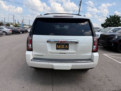 Used 2015 GMC Yukon Denali w/ Open Road Package AWD/4WD image 7