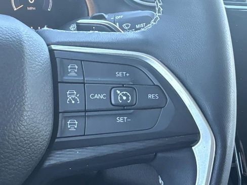 Used 2023 Jeep Grand Cherokee L Laredo w/ Luxury Tech Group I image 30