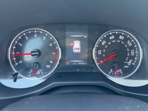 Used 2021 Toyota RAV4 LE FWD image 24